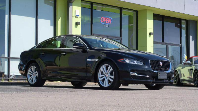 2017 Jaguar XJ R-Sport