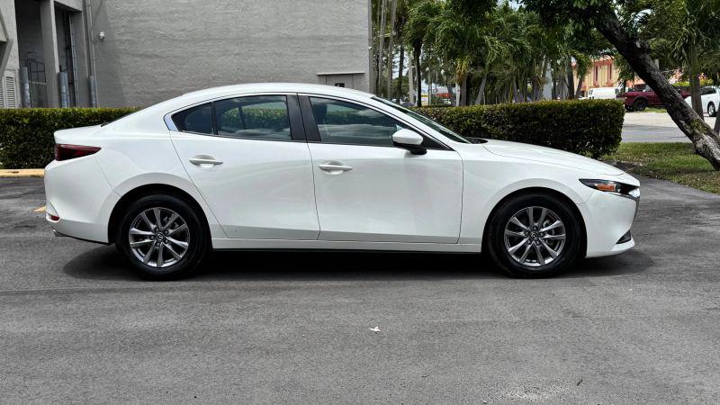 2022 Mazda Mazda3 2.5 S