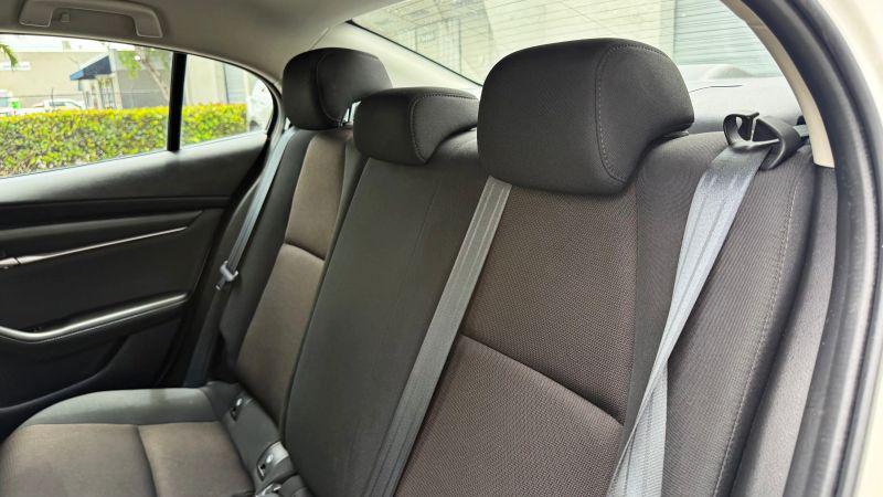 2022 Mazda Mazda3 2.5 S
