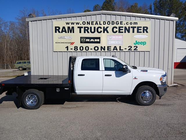 2024 RAM Ram 3500 Chassis Cab RAM 3500 TRADESMAN CREW CAB CHASSIS 4X4 60 CA