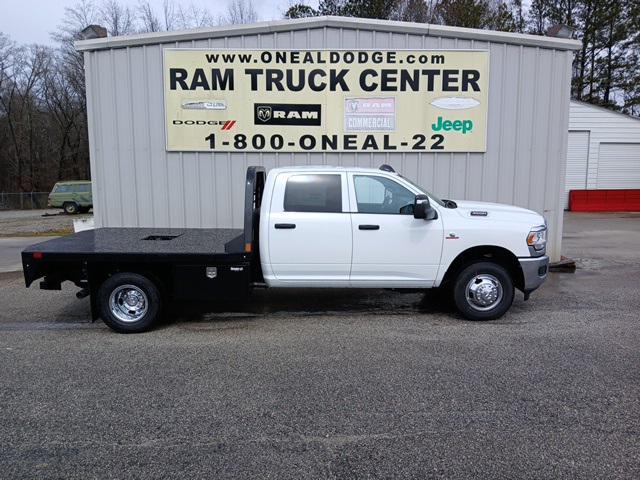 2024 RAM Ram 3500 Chassis Cab RAM 3500 TRADESMAN CREW CAB CHASSIS 4X4 60 CA