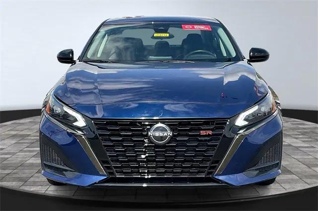 2023 Nissan Altima SR Intelligent AWD