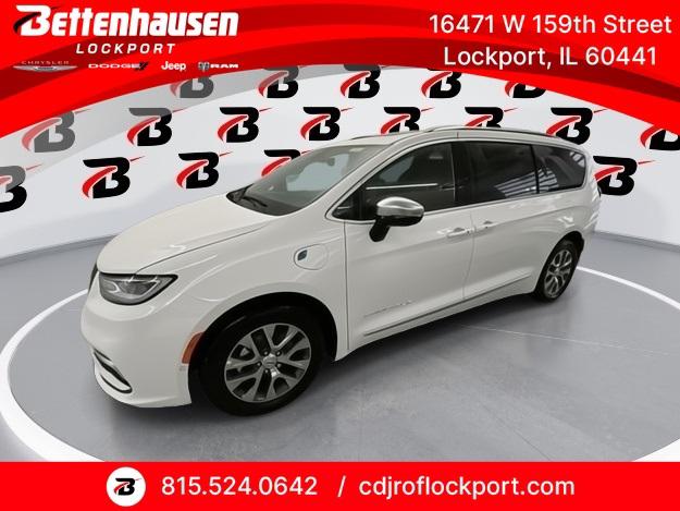 2025 Chrysler Pacifica Hybrid PACIFICA PLUG-IN HYBRID PINNACLE