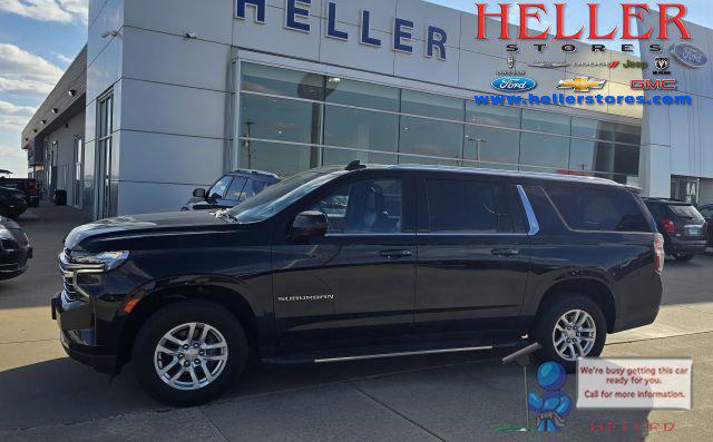 2022 Chevrolet Suburban 4WD LT
