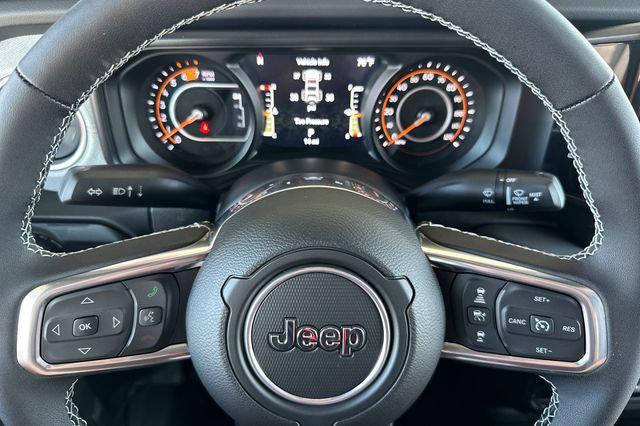 2025 Jeep Wrangler 4-Door Sahara 4x4