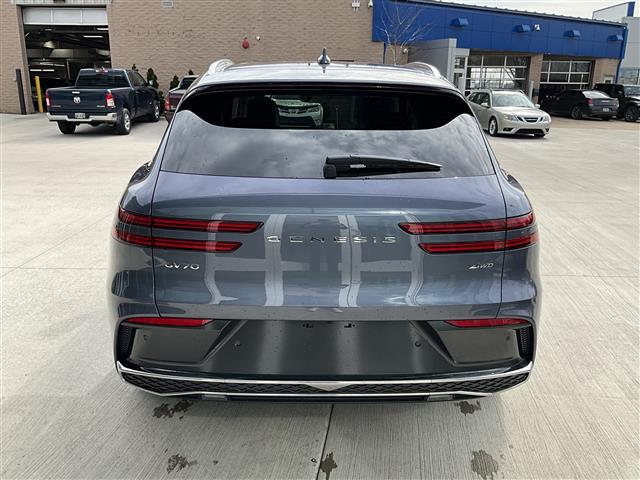 2026 Genesis GV70 2.5T Select