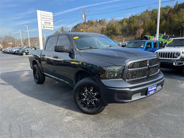 2019 RAM 1500 Classic Tradesman Crew Cab 4x4 57 Box