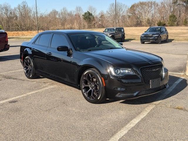 2019 Chrysler 300 Touring