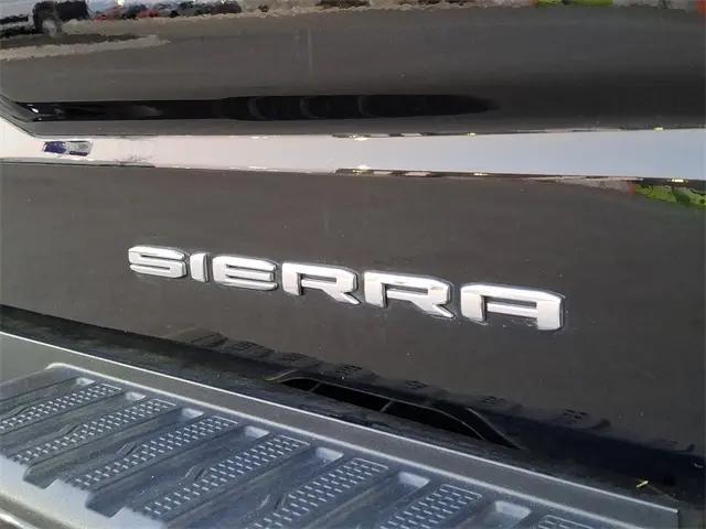 2022 GMC Sierra 1500 Limited 4WD Crew Cab Short Box Denali