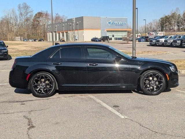 2019 Chrysler 300 Touring