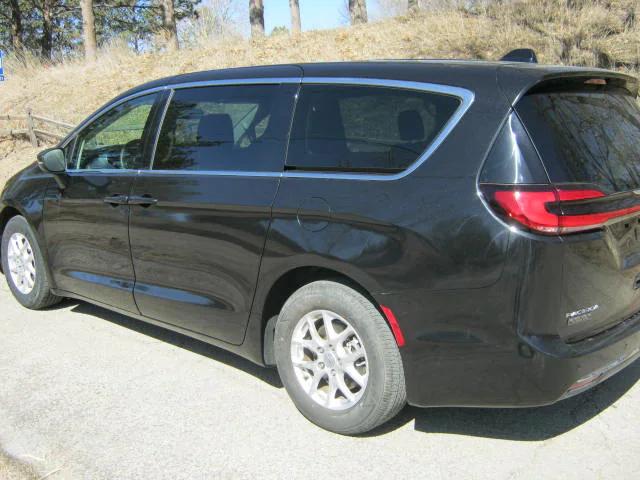 2023 Chrysler Pacifica Touring L 2023 Chrysler Pacifica Touring L