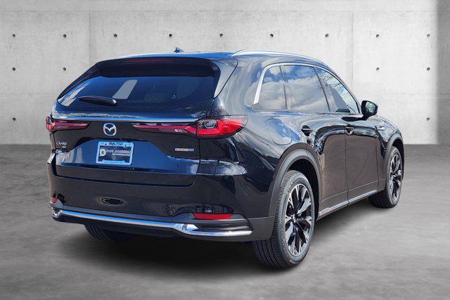 2025 Mazda X-90 Premium Plus Package