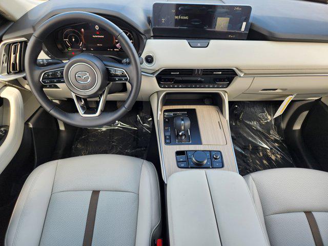 2025 Mazda X-90 Premium Plus Package