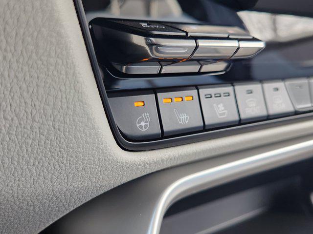2025 Mazda X-90 Premium Plus Package