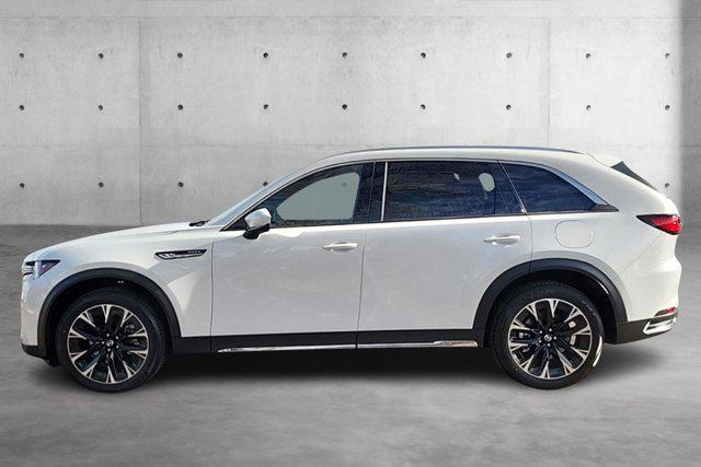 2025 Mazda X-90 Premium Plus Package