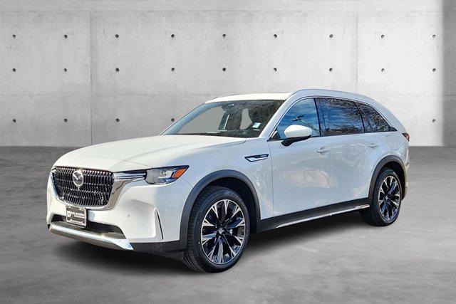 2025 Mazda X-90 Premium Plus Package