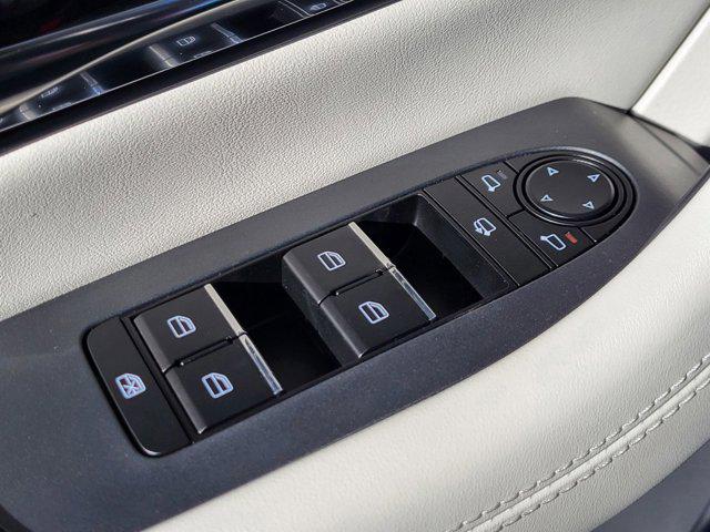 2025 Mazda X-90 Premium Plus Package