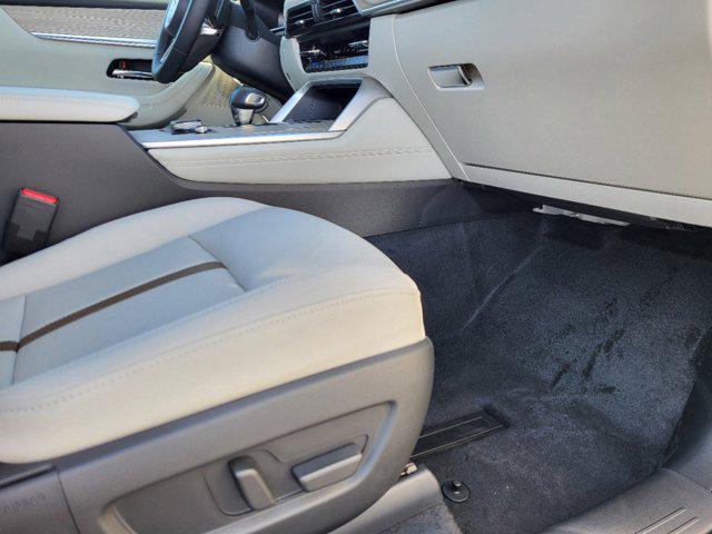 2025 Mazda X-90 Premium Plus Package
