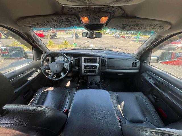 2004 Dodge Ram 3500 SLT/Laramie