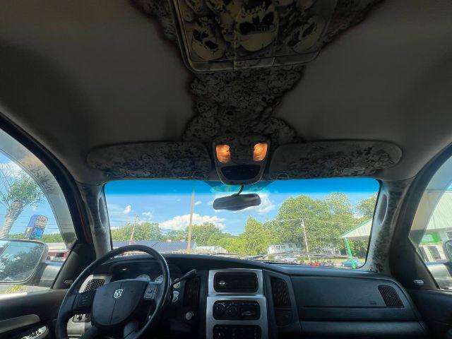 2004 Dodge Ram 3500 SLT/Laramie