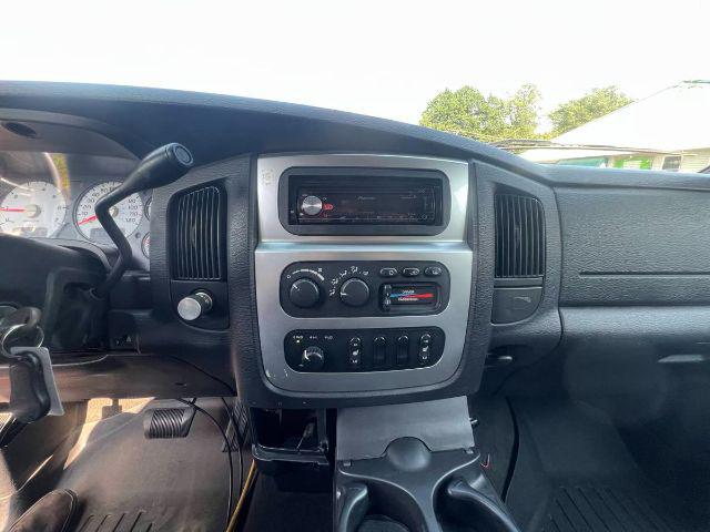 2004 Dodge Ram 3500 SLT/Laramie