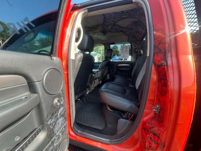 2004 Dodge Ram 3500 SLT/Laramie