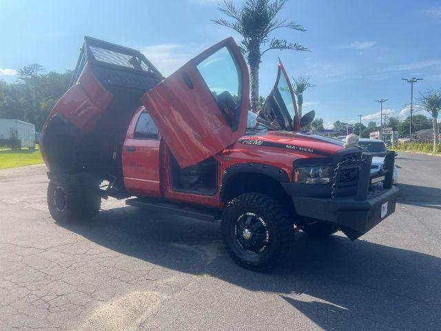 2004 Dodge Ram 3500 SLT/Laramie