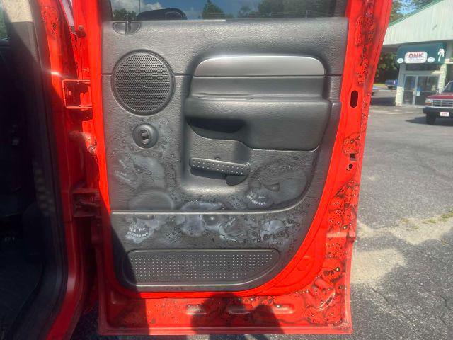 2004 Dodge Ram 3500 SLT/Laramie