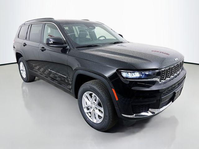2025 Jeep Grand Cherokee GRAND CHEROKEE L LAREDO X 4X4