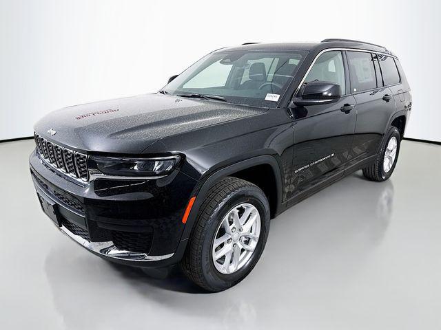 2025 Jeep Grand Cherokee GRAND CHEROKEE L LAREDO X 4X4