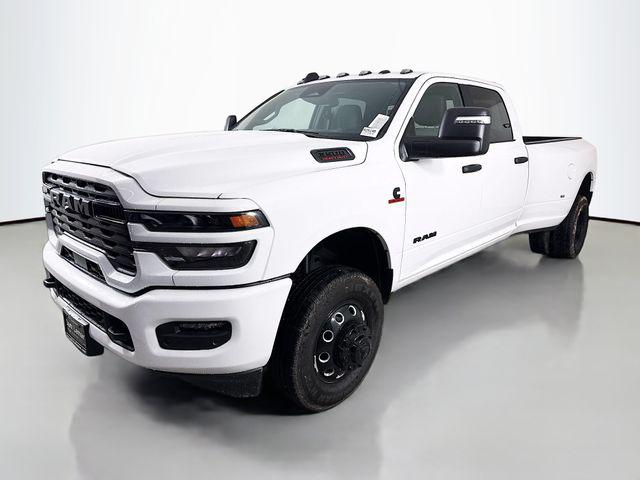 2025 RAM Ram 3500 RAM 3500 BIG HORN CREW CAB 4X4 8 BOX