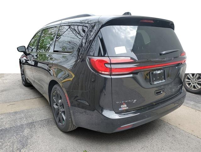 2025 Chrysler Pacifica PACIFICA LIMITED