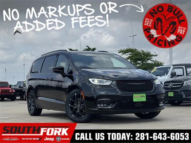 2025 Chrysler Pacifica PACIFICA LIMITED