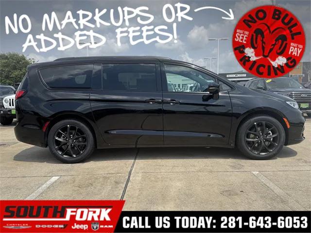 2025 Chrysler Pacifica PACIFICA LIMITED