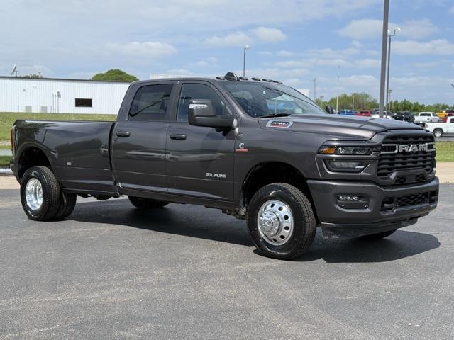 2025 RAM Ram 3500 RAM 3500 BIG HORN CREW CAB 4X4 8 BOX