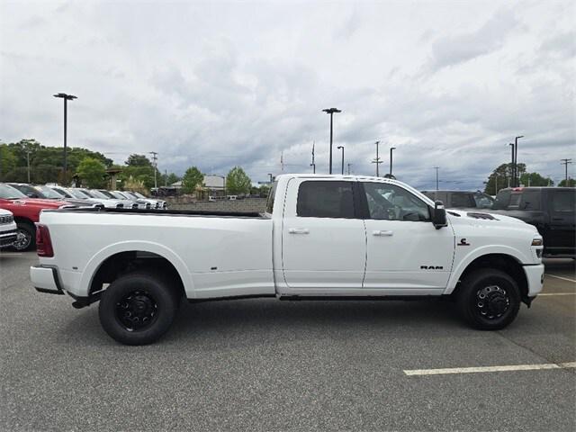 2025 RAM Ram 3500 RAM 3500 LIMITED CREW CAB 4X4 8 BOX