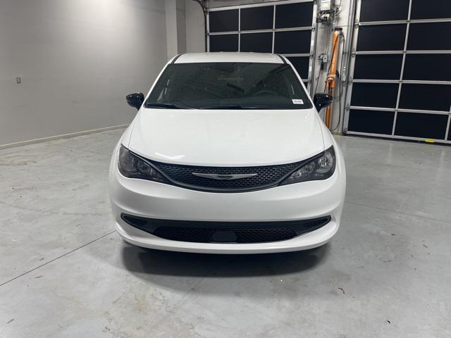 2025 Chrysler Voyager VOYAGER