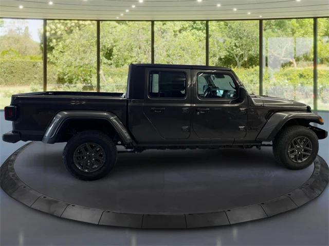 2025 Jeep Gladiator GLADIATOR SPORT S 4X4
