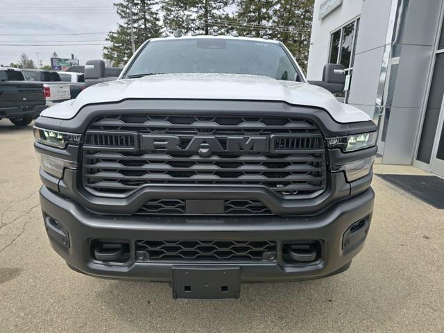 2025 RAM Ram 3500 RAM 3500 TRADESMAN CREW CAB 4X4 8 BOX