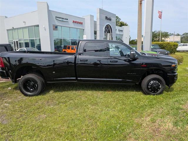2025 RAM Ram 3500 RAM 3500 LARAMIE CREW CAB 4X4 8 BOX