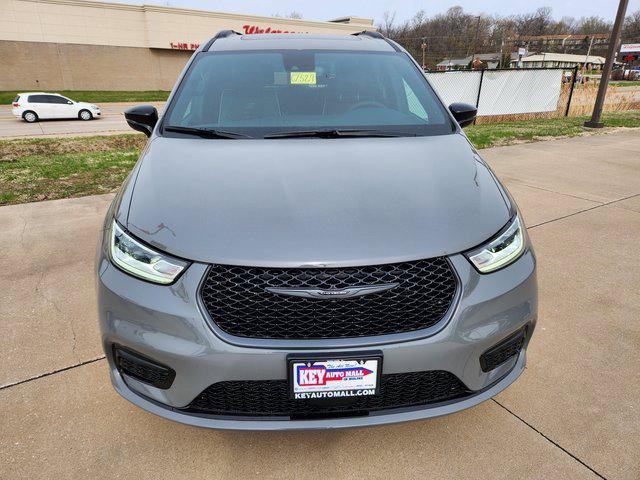 2025 Chrysler Pacifica PACIFICA LIMITED