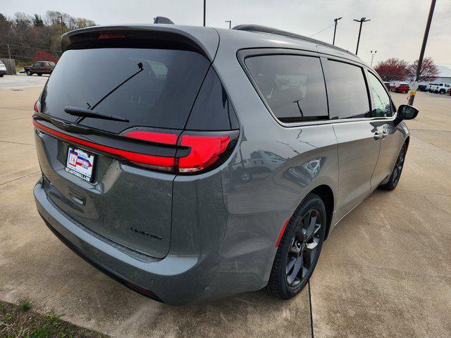 2025 Chrysler Pacifica PACIFICA LIMITED