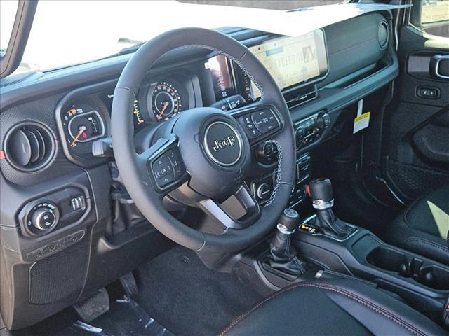 2025 Jeep Gladiator GLADIATOR RUBICON X 4X4
