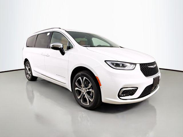 2025 Chrysler Pacifica PACIFICA PINNACLE AWD