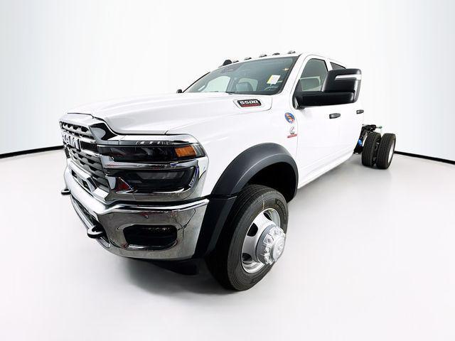 2025 RAM Ram 5500 Chassis Cab RAM 5500 TRADESMAN CHASSIS CREW CAB 4X4 84 CA