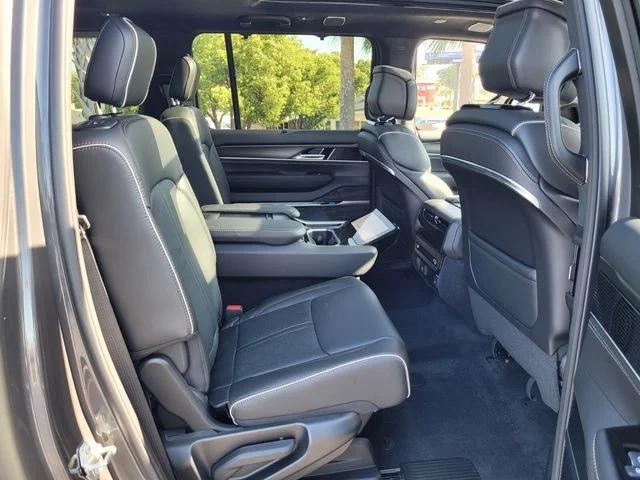 2025 Jeep Grand Wagoneer Obsidian 4x4