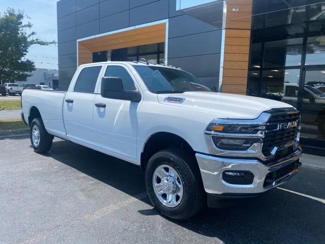 2025 RAM Ram 2500 RAM 2500 TRADESMAN CREW CAB 4X4 8 BOX