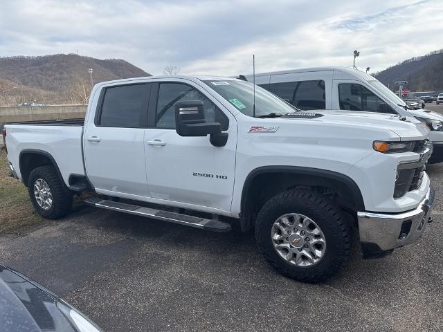 2024 Chevrolet Silverado 2500HD 4WD Crew Cab Standard Bed LT