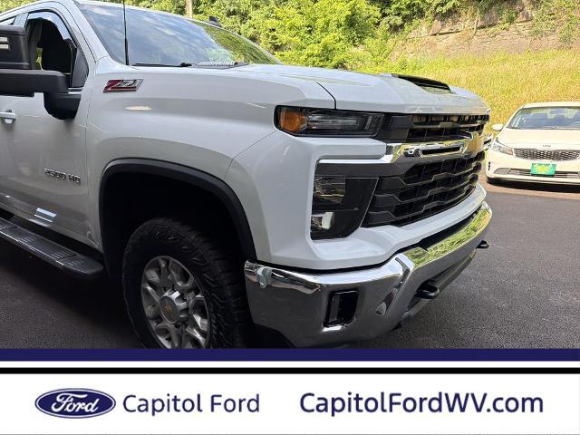 2024 Chevrolet Silverado 2500HD 4WD Crew Cab Standard Bed LT for sale in Charleston, WV