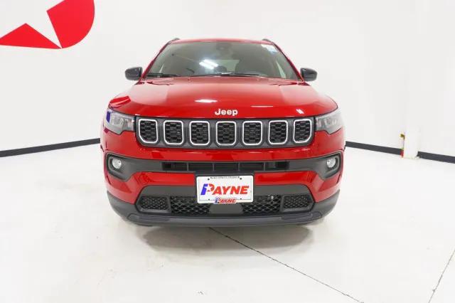2025 Jeep Compass COMPASS LATITUDE 4X4
